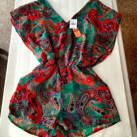 GB Pants - NWT GB WOMEN'S ROMPER